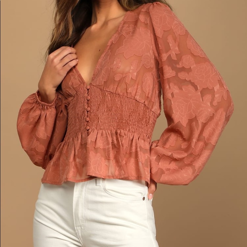 NWT Lulu’s Patio Date Rusty Rose Floral Jacquard Button-Up Long Sleeve Top